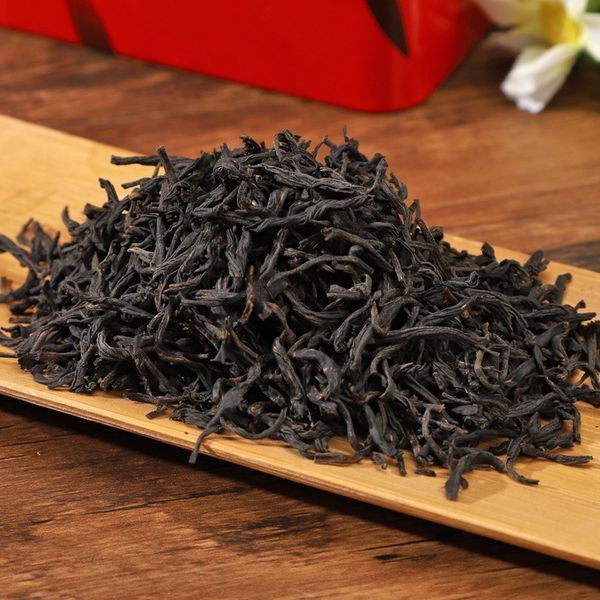 Чай Чжен Шань Сяо Чжун (Lapsang Souchong) преміум якості в червоній упаковці, 100 г 0126 фото